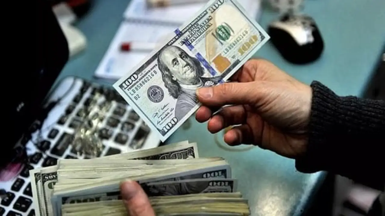 ضغوط هبوطية مستمرة تلاحق الدولار الأمريكي في تداولات الأسواق العالمية الحالية